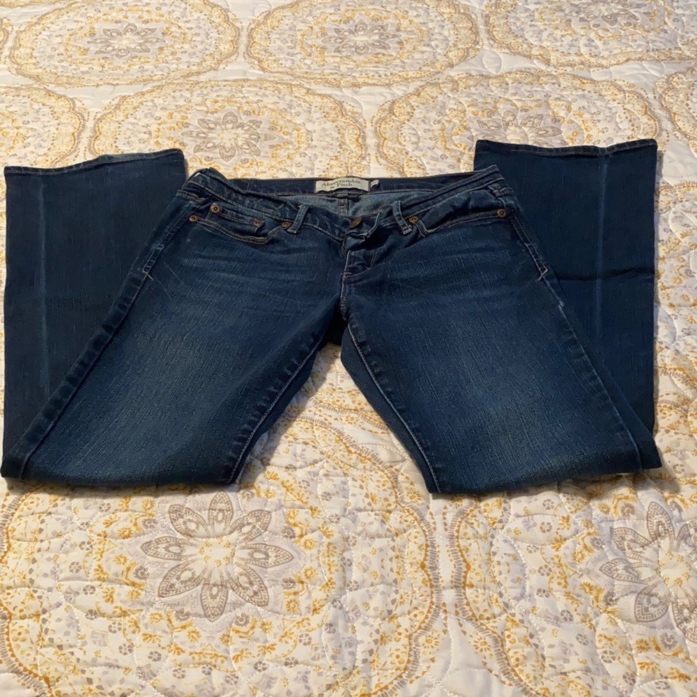 Abercrombie bootcut Jeans size 2
